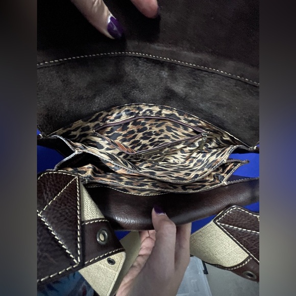 Dolce & Gabbana Leather Shoulder Bag Leopard Print Interior - Picture 4 of 6